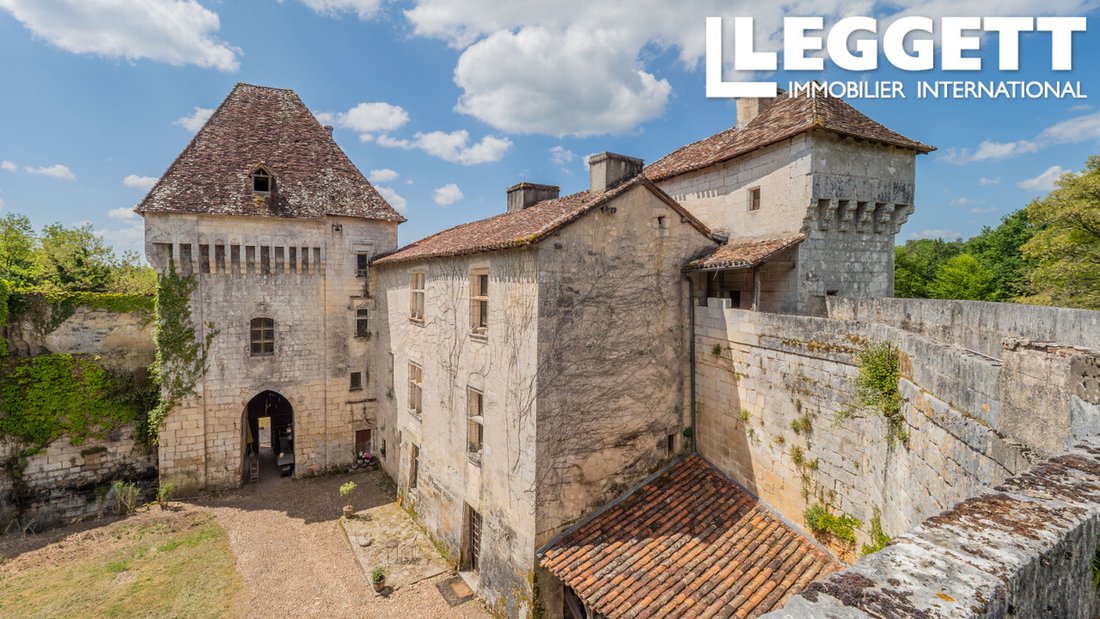 Whispers of the 10th Century: A Périgord Castle Steeped in Time’s Embrace