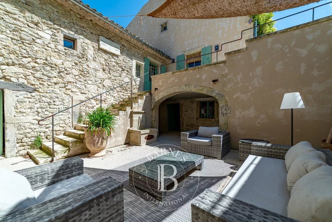 Estate in Grignan, Auvergne-Rhône-Alpes, France 4 - 15404244