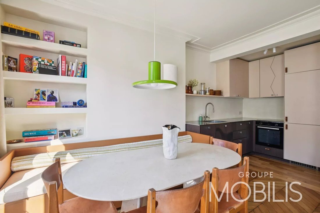 Apartment in Faubourg du Temple-Hôpital Saint Louis, Paris 10e Arrondissement, Paris 2 - 15815428