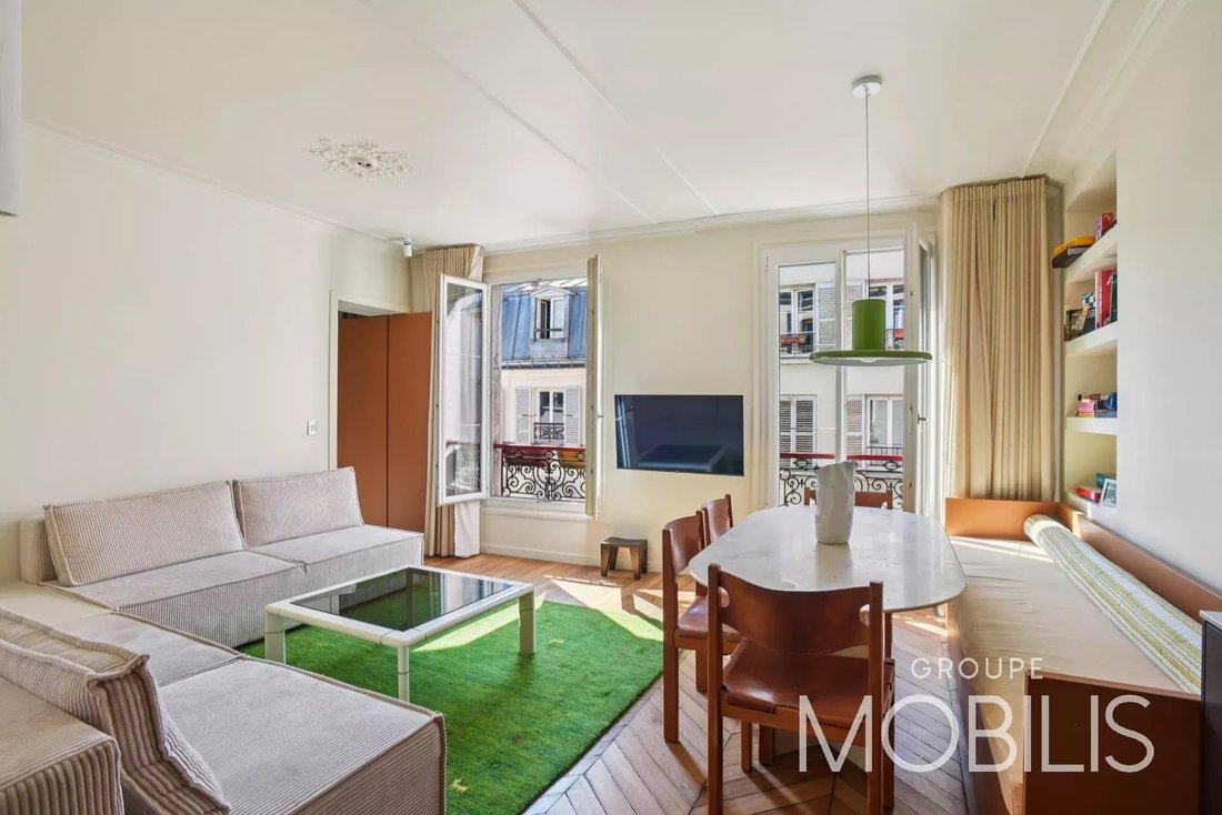 Apartment in Faubourg du Temple-Hôpital Saint Louis, Paris 10e Arrondissement, Paris 1 - 15815428