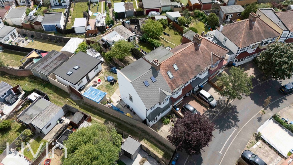 House in Mitcham, Merton, England 3 - 15815590