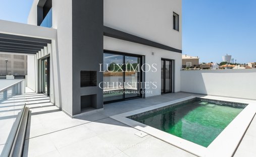 Villa in Mexilhoeira Grande, Algarve, Portugal 1