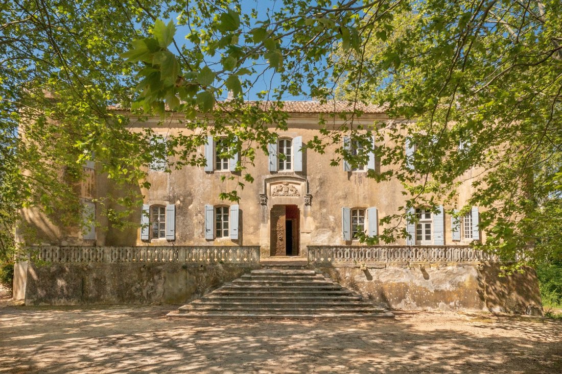 A 15th-Century Vineyard Château Where Time Stands Still in Provence’s Golden Hills