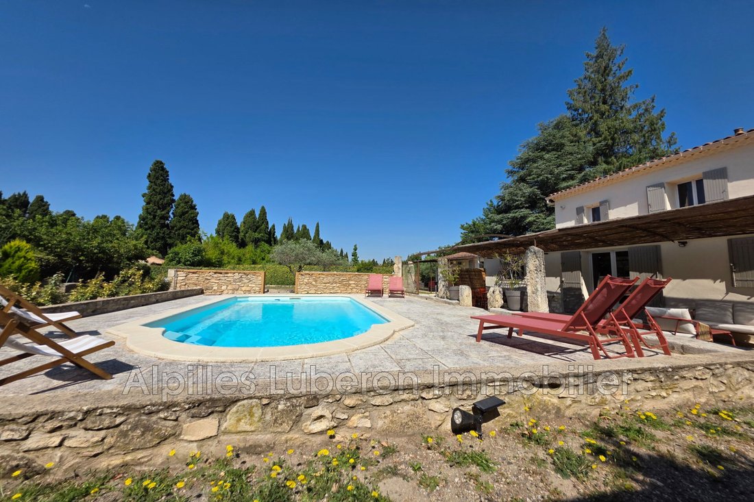 Villa in Saint-Rémy-de-Provence, Provence-Alpes-Côte d'Azur, France 3 - 15815461