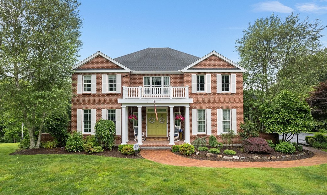 10678 Rabbit Ridge Ct 35 Lake Ridge Rd In Southbury, Connecticut, United States For Sale ...