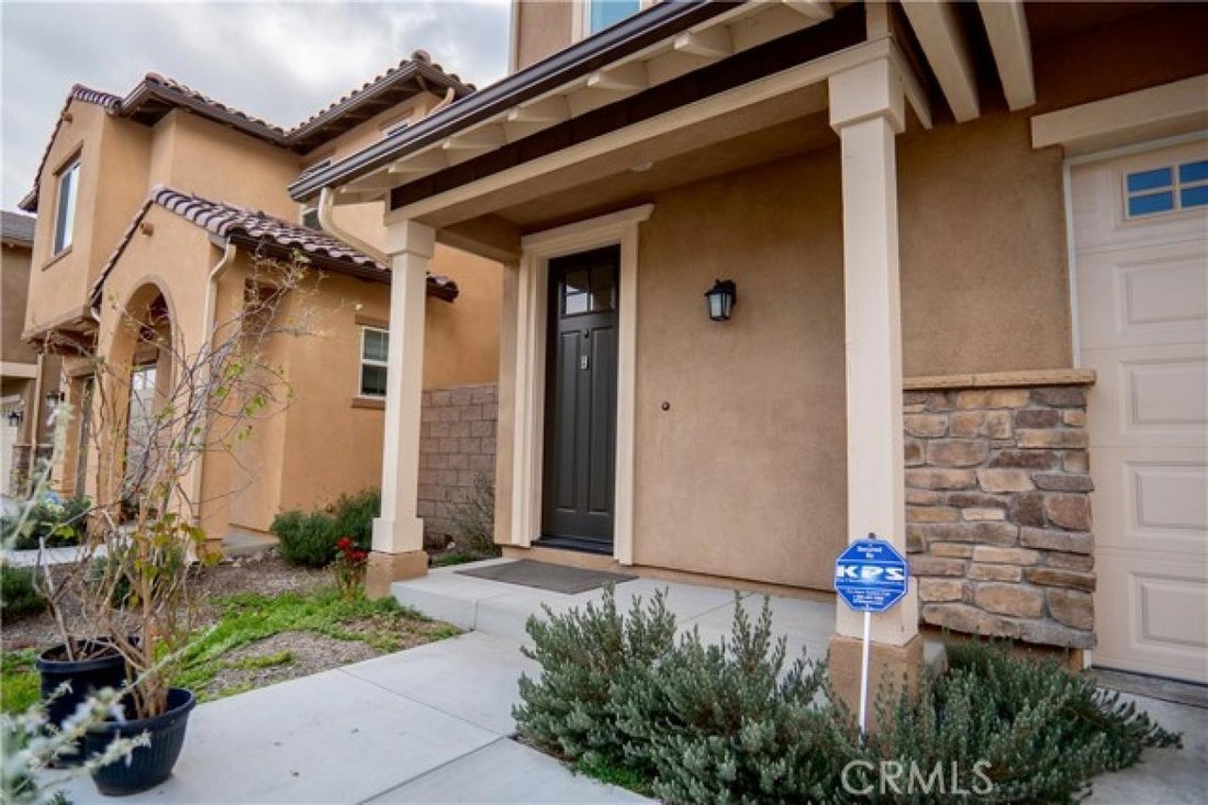 House in Pomona, California, United States 3 - 15819543