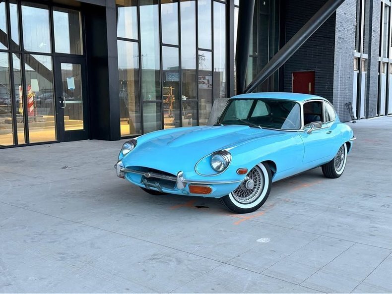 Coupe in Glendale, United States 1 - 15822355