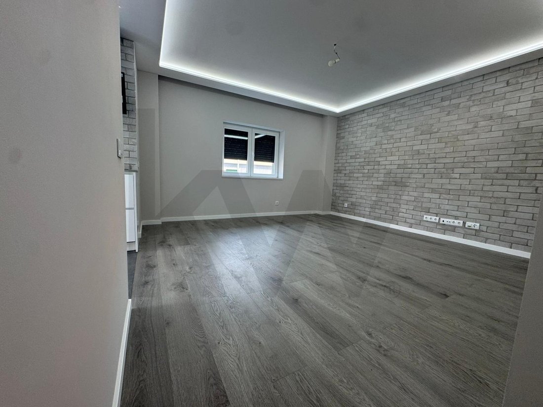 Apartment in Ramada e Canecas, Lisbon, Portugal 5 - 15819435