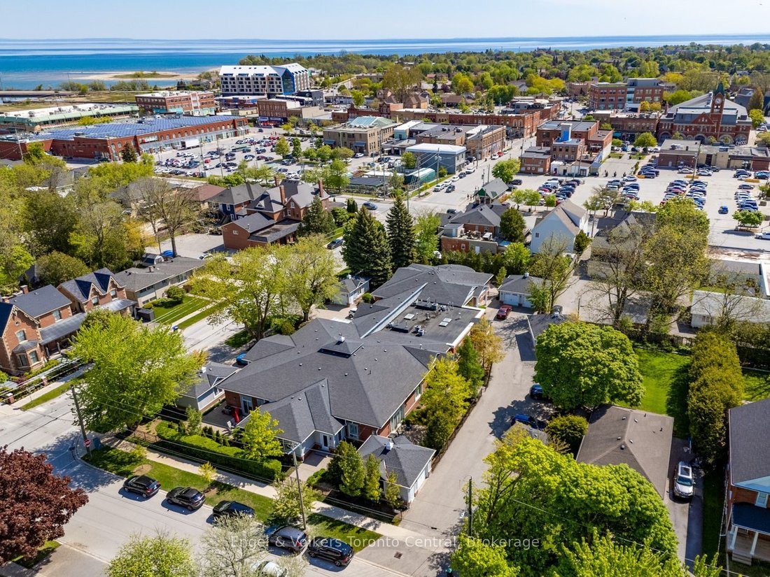 House in Collingwood, Ontario, Canada 5 - 15818045