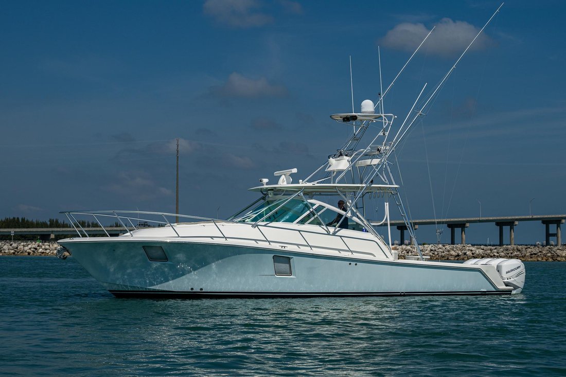 Sport Fisherman in United States 5 - 15815836