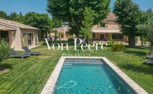 Country House in Maussane-les-Alpilles, Provence-Alpes-Côte d'Azur, France 1
