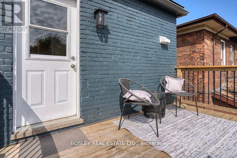 House in Toronto, Ontario, Canada 5 - 15818433