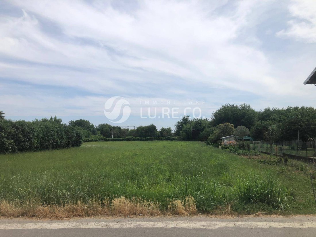 Land in Sovico, Lombardy, Italy 4 - 15817882