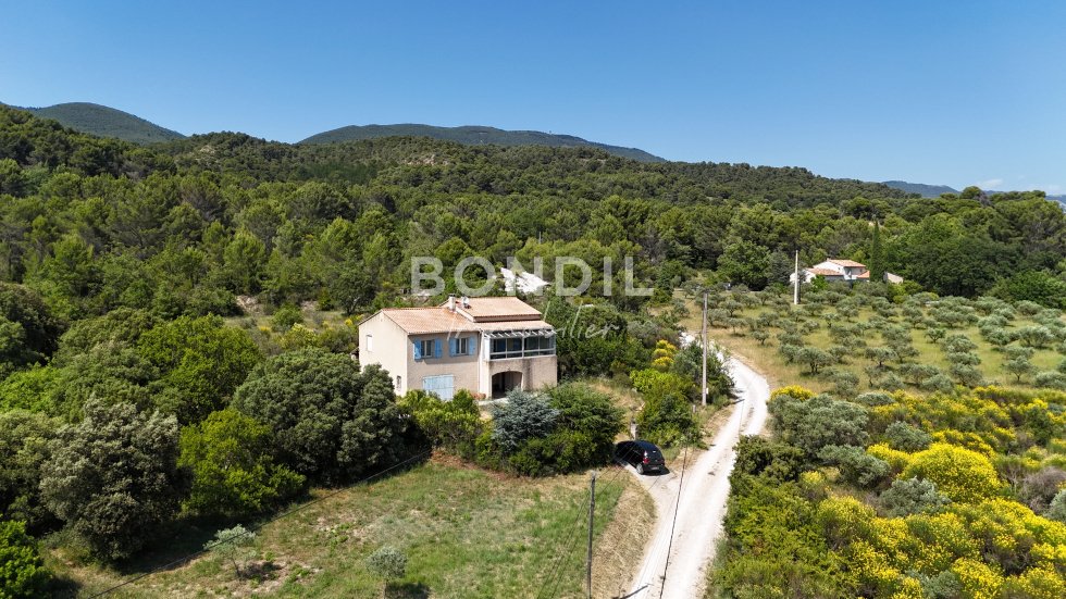 House in Cucuron, Provence-Alpes-Côte d'Azur, France 1 - 15817199