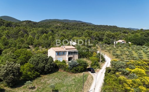 Casa en Cucuron, Provenza-Alpes-Costa Azul, Francia 1