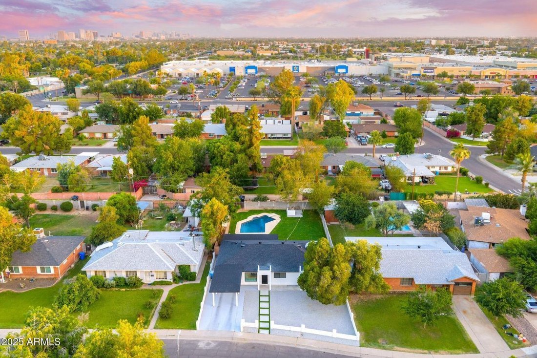 House in Phoenix, Arizona, United States 2 - 15819544
