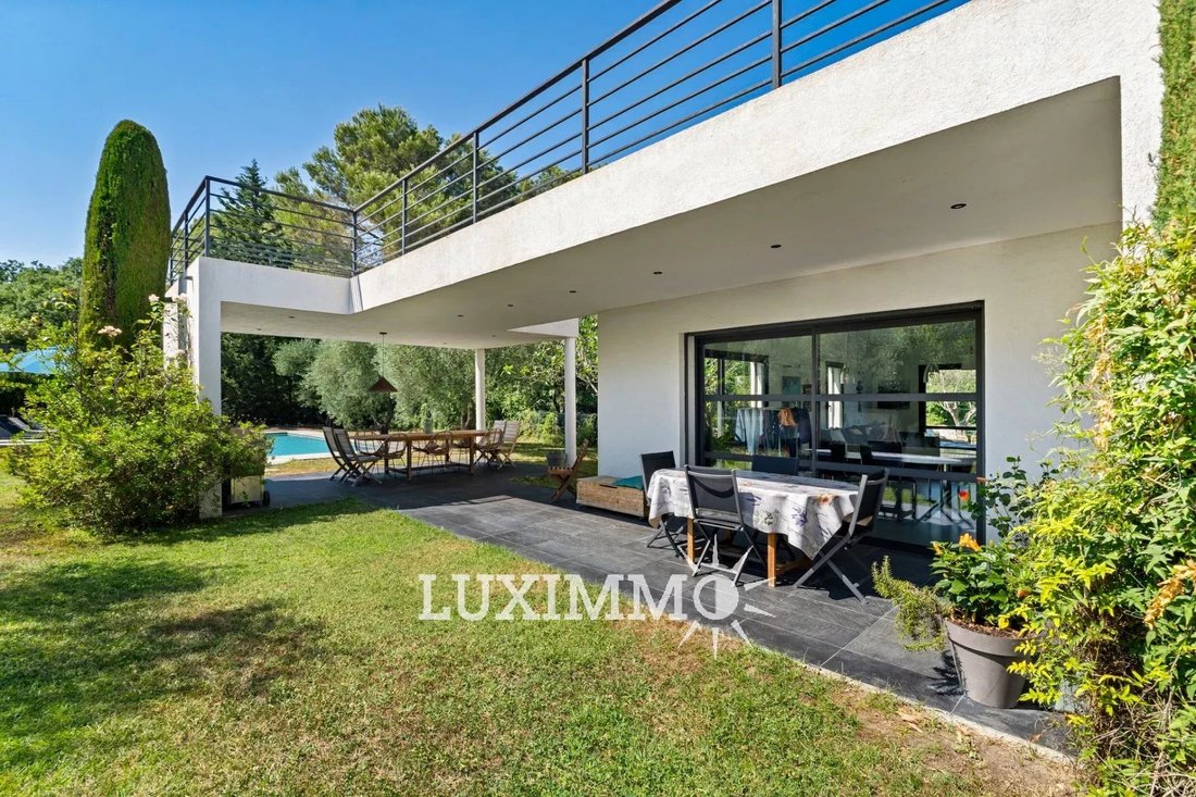 Villa in Valbonne, Provence-Alpes-Côte d'Azur, France 1 - 15823231