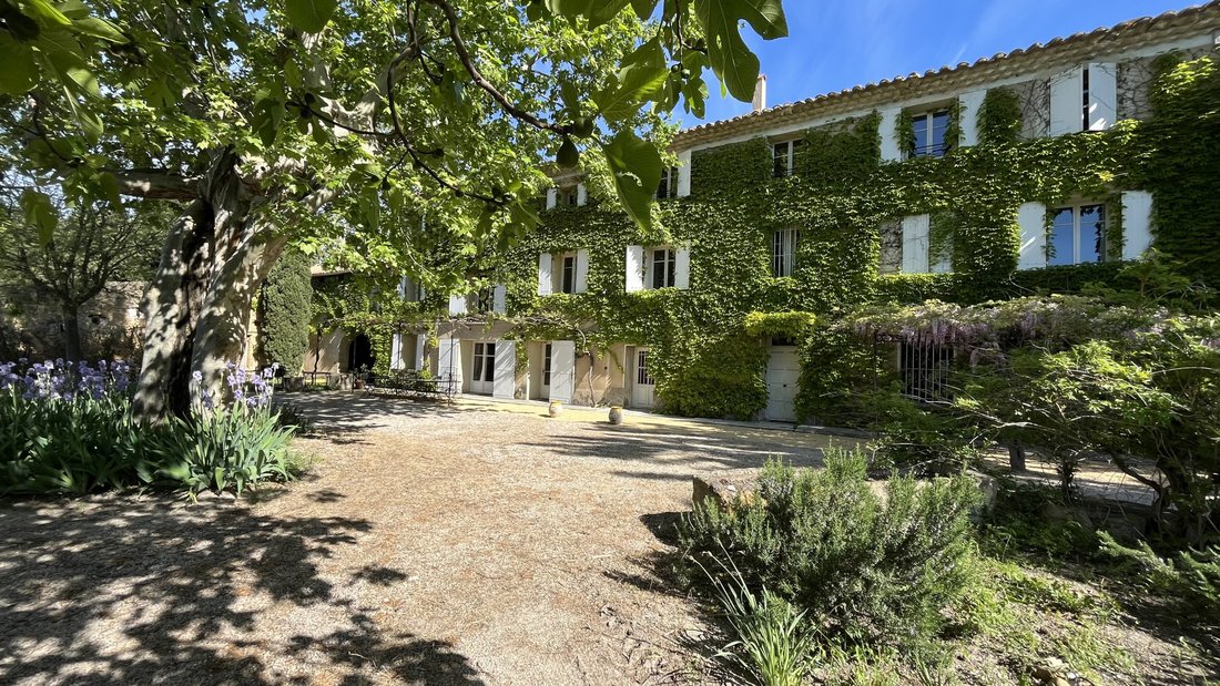 House in Orange, Provence-Alpes-Côte d'Azur, France 3 - 15497253