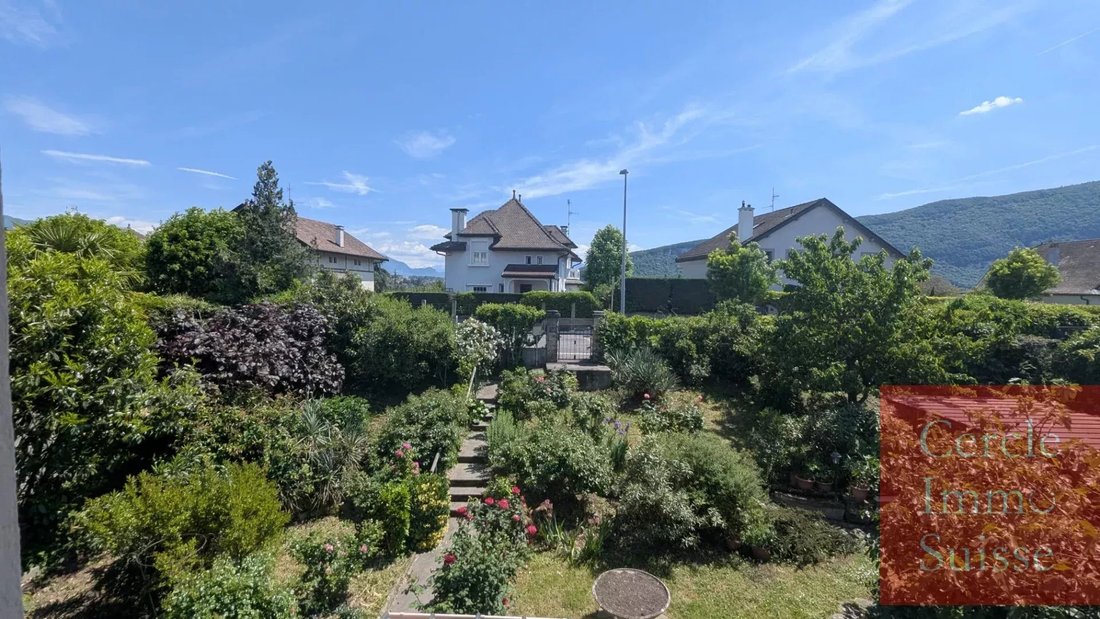 Townhouse in Centre, Gaillard, France 4 - 15815081