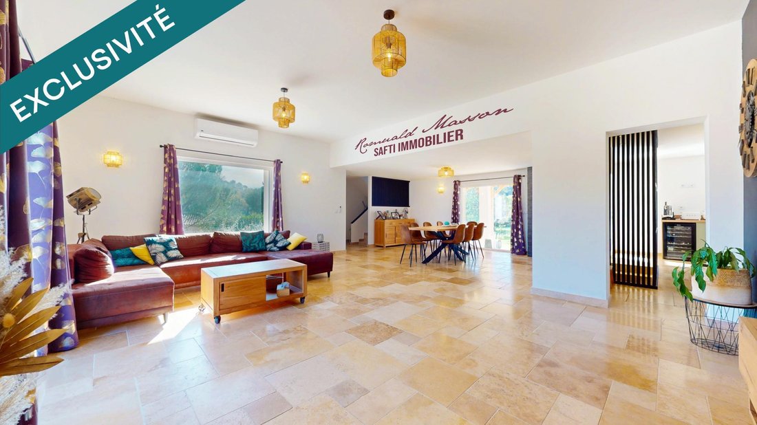 Casa a Méounes-lès-Montrieux, Provenza-Alpi-Costa Azzurra, Francia 4 - 15821418