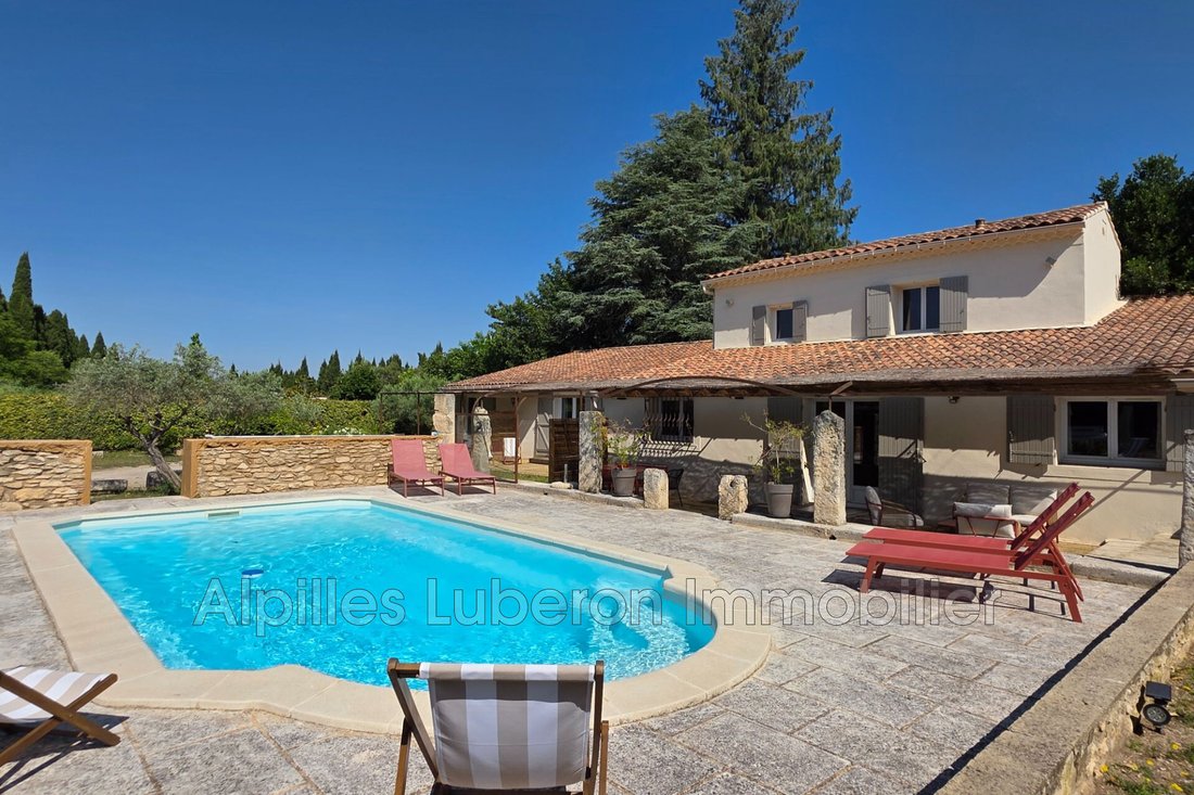Villa in Saint-Rémy-de-Provence, Provence-Alpes-Côte d'Azur, France 2 - 15815461