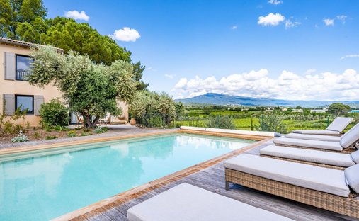 House in Caromb, Provence-Alpes-Côte d'Azur, France 1