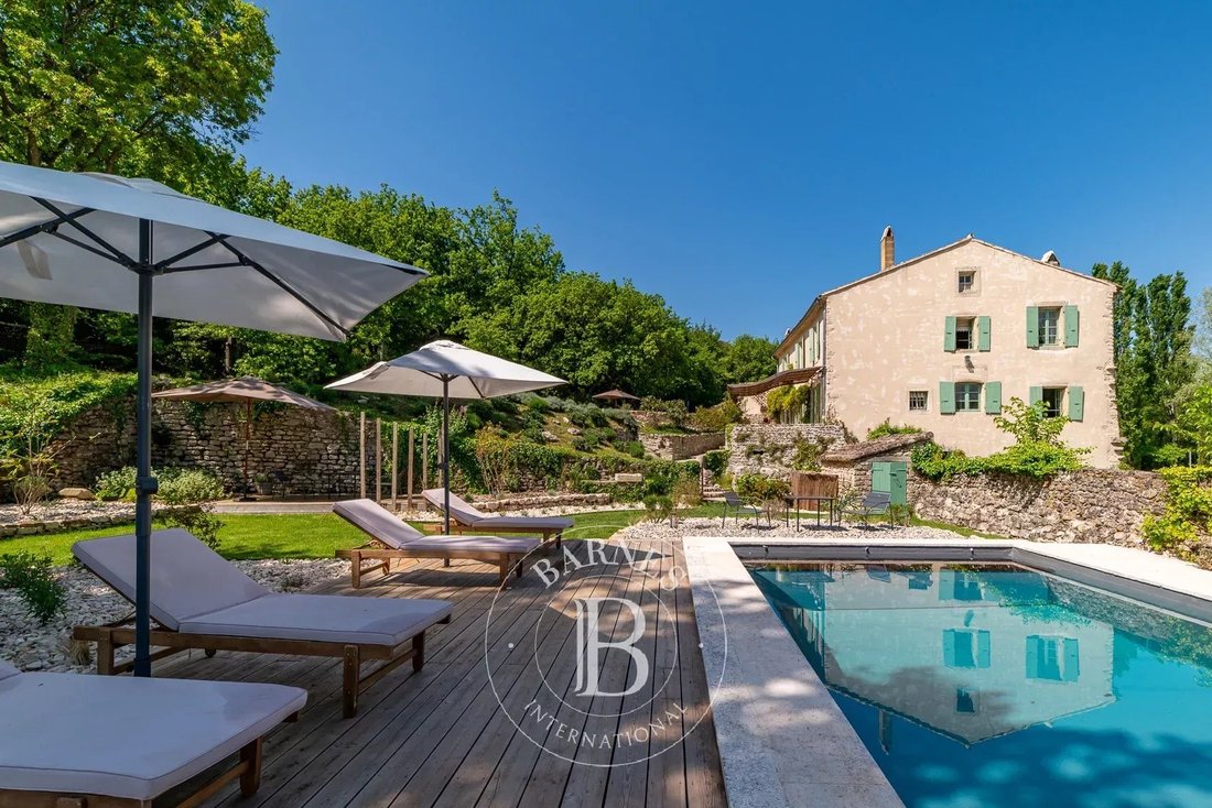 Estate in Grignan, Auvergne-Rhône-Alpes, France 1 - 15404244