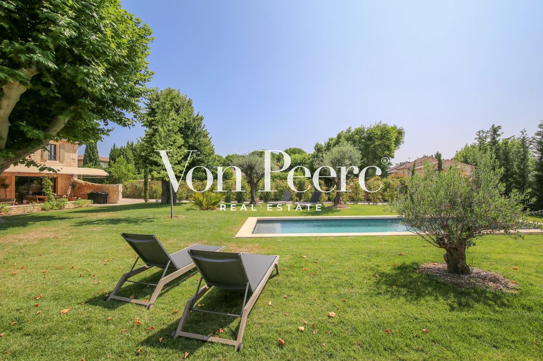 Country House in Maussane-les-Alpilles, Provence-Alpes-Côte d'Azur, France 3 - 14135789