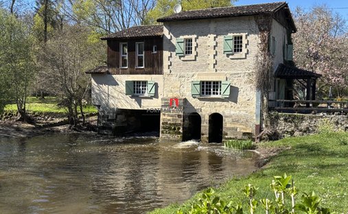 House in Libourne, Nouvelle-Aquitaine, France 1
