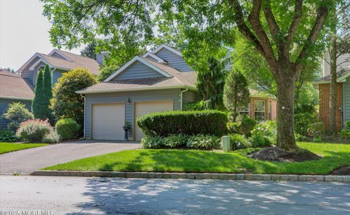 House in Monroe Township, New Jersey, United States 1