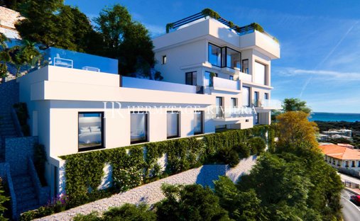 Villa in Village-Cros de Caste-Coupiere-Mont Gros, Roquebrune-Cap-Martin, France 1