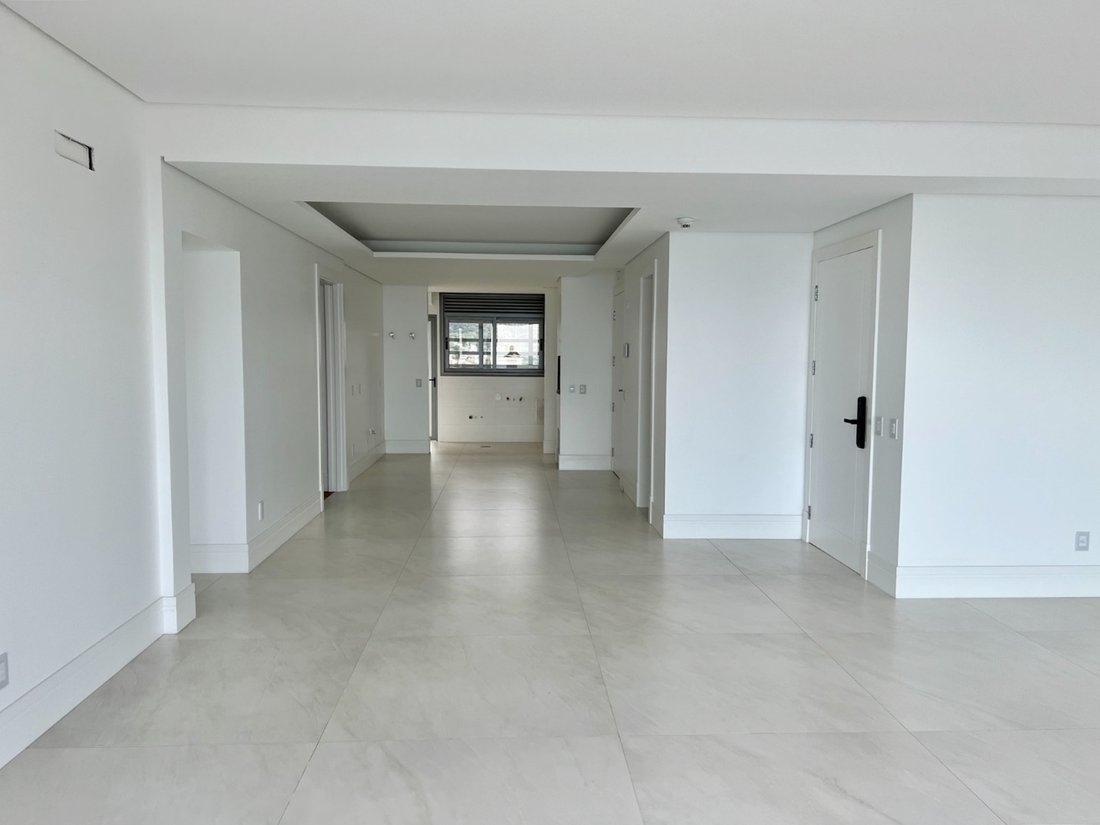 Condo in Centro, State of Santa Catarina, Brazil 4 - 15815927