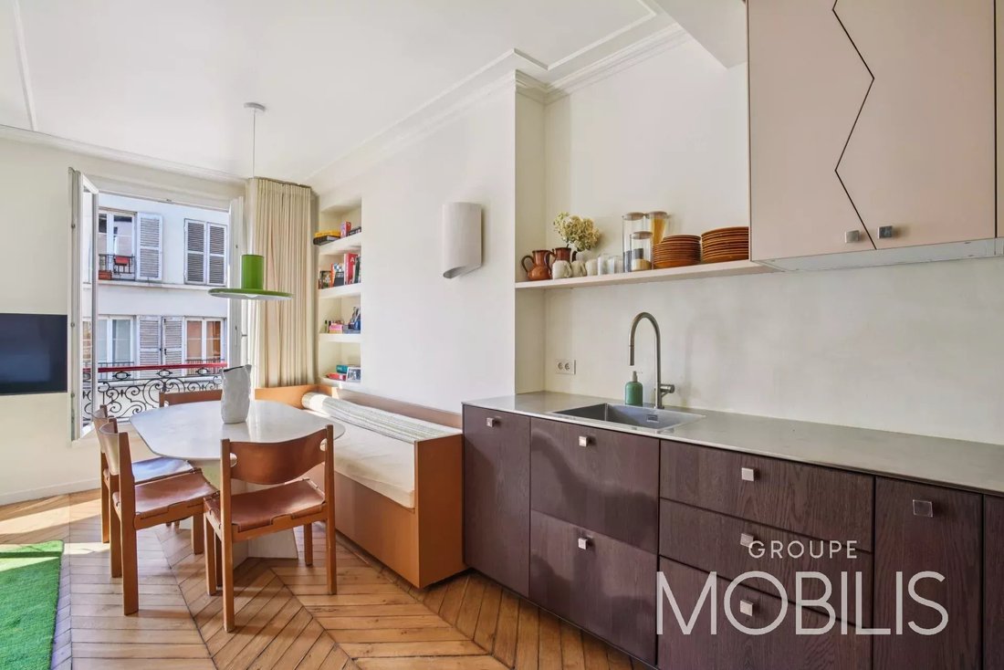 Apartment in Faubourg du Temple-Hôpital Saint Louis, Paris 10e Arrondissement, Paris 5 - 15815428