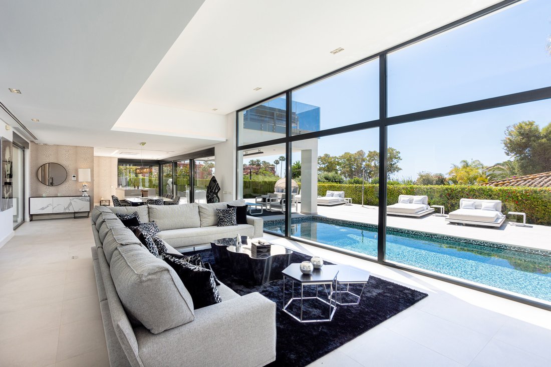 Villa in Marbella, Andalusien, Spanien 3 - 15809034