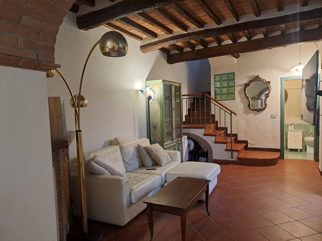Townhouse in Vittoria Apuana, Forte dei Marmi, Tuscany 5 - 15817524