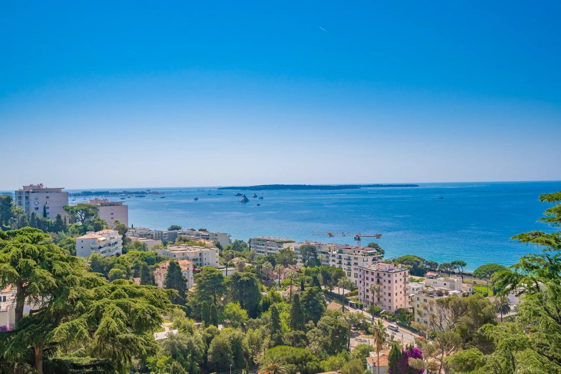 Apartment in Font de Veyre, Cannes, France 1 - 15823244