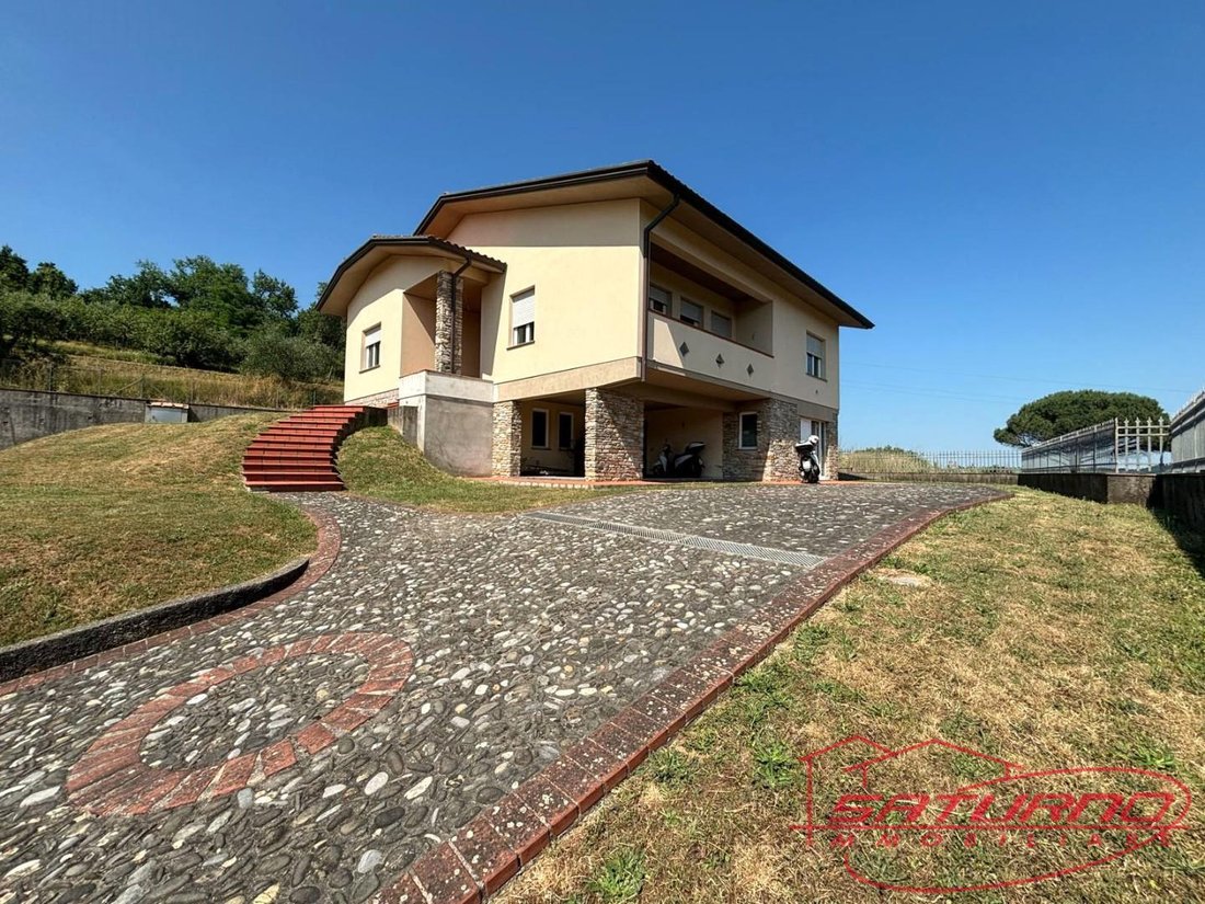 Villa in San Macario In Piano, Lucca, Tuscany 1 - 15817489