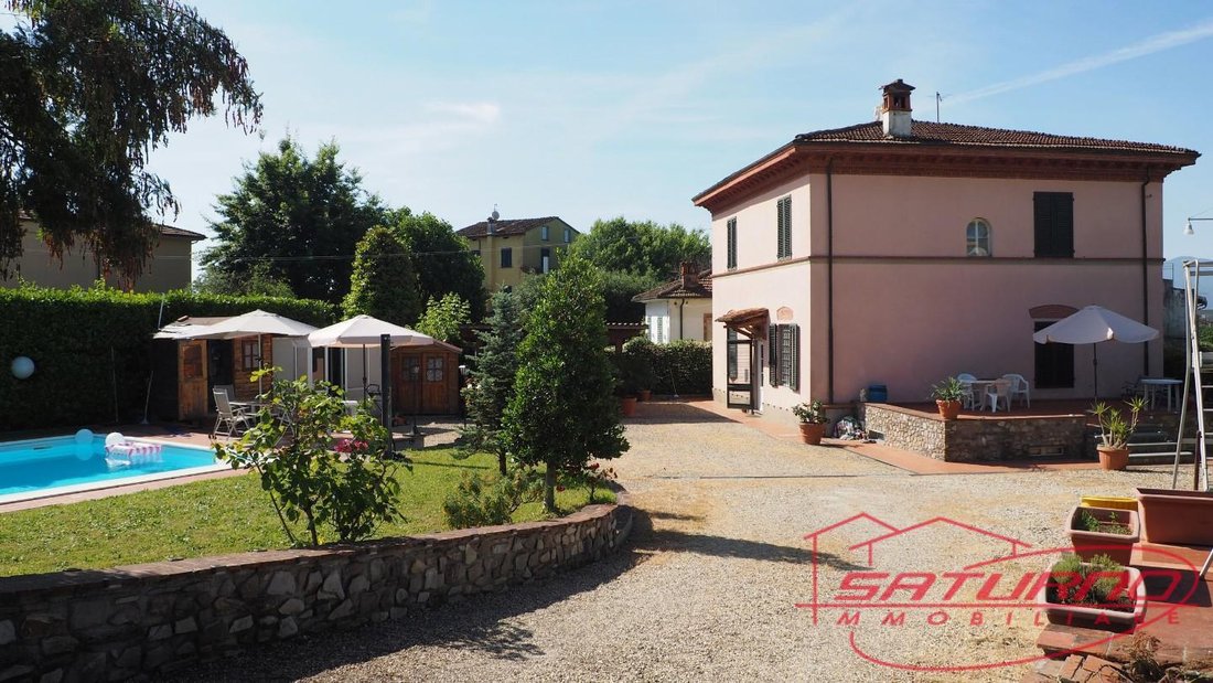 Villa in Capannori, Tuscany, Italy 3 - 15817507