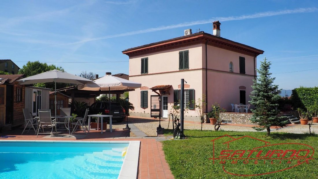 Villa in Capannori, Tuscany, Italy 1 - 15817507