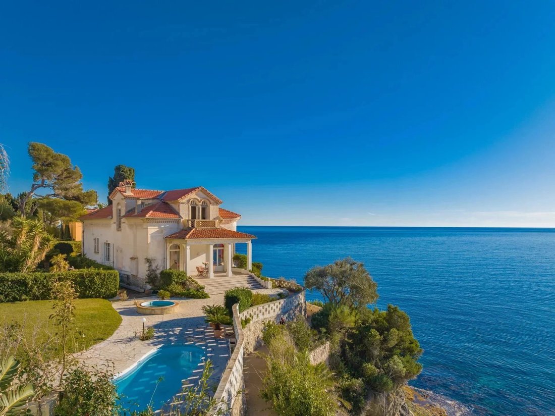 Villa in Cap-d'Ail, Provence-Alpes-Côte d'Azur, France 2 - 15823729