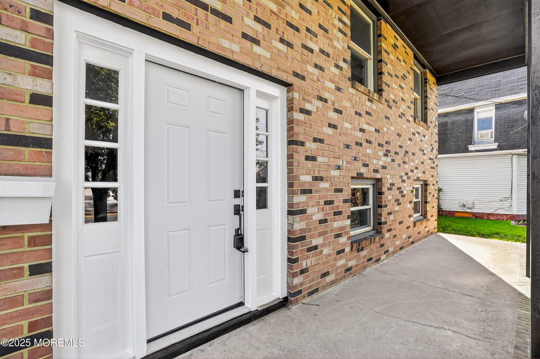 House in Monroe Township, New Jersey, United States 4 - 15822163