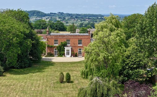 Casa a Apperley, Inghilterra 1