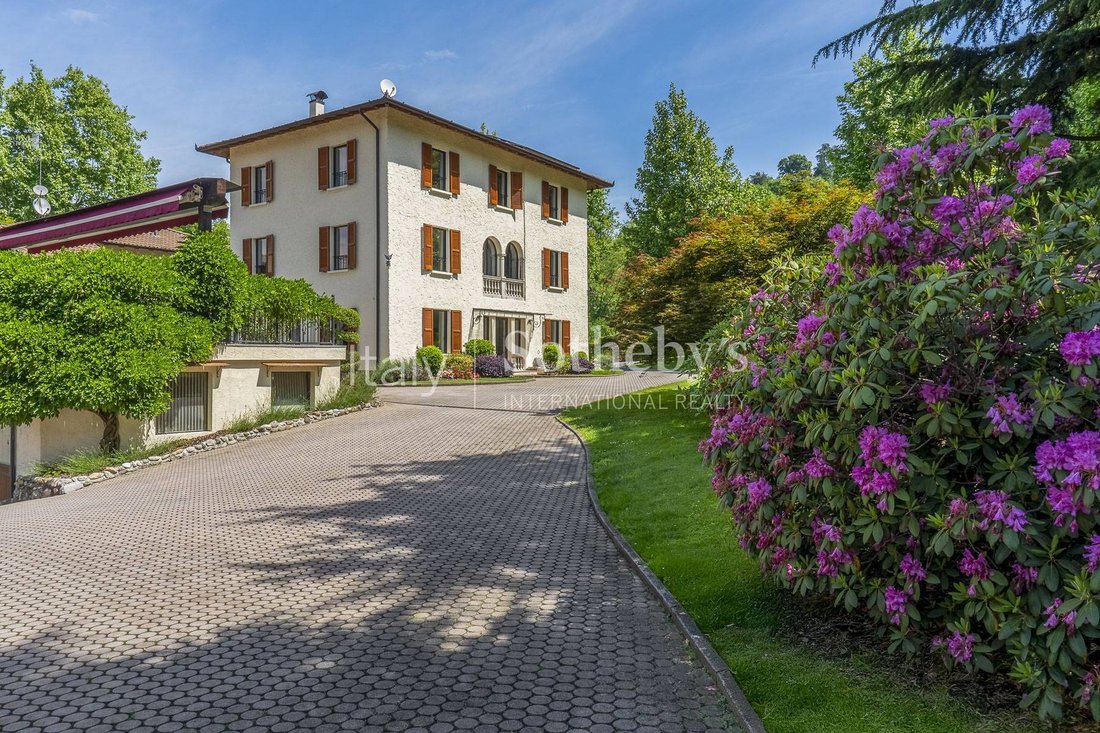House in Valmorea, Lombardy, Italy 5 - 15820584