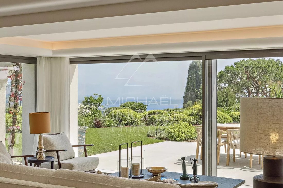 Villa in Cannes, Provence-Alpes-Côte d'Azur, France 4 - 15815712