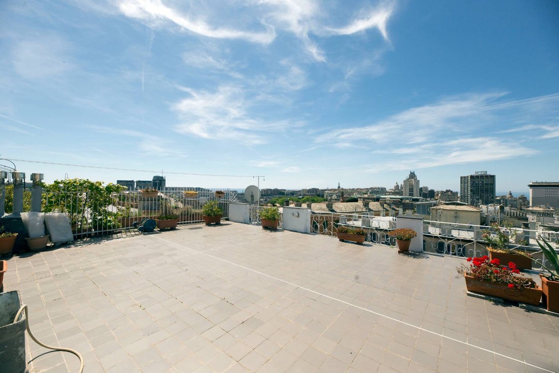 Apartment in Circonvallazione, Genoa, Liguria 4 - 15817868