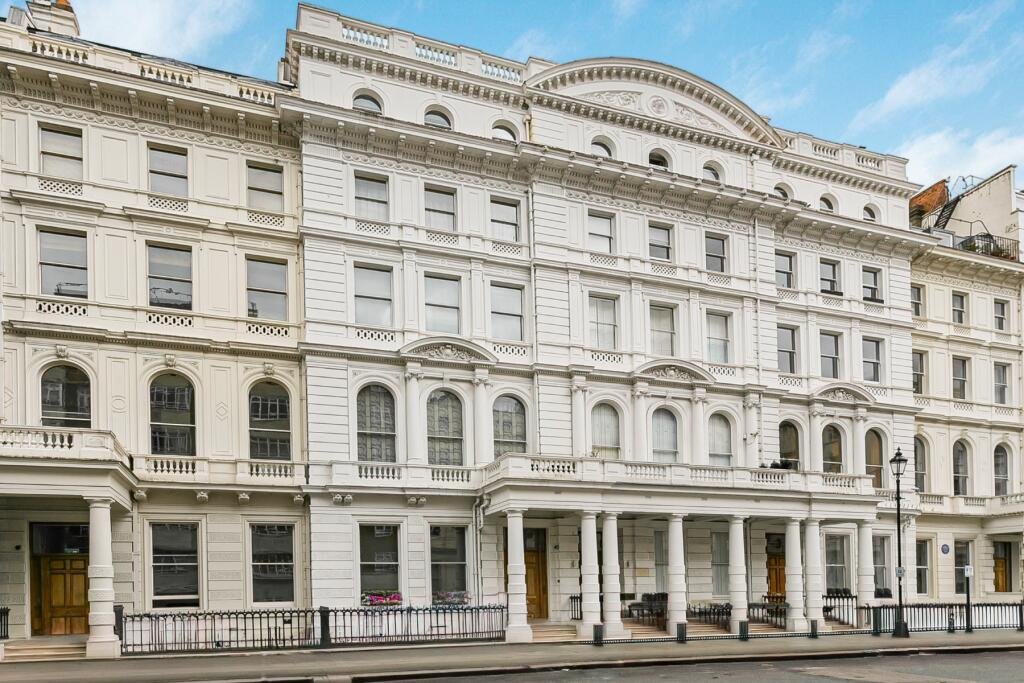 Apartment in Hyde Park, Westminster, England 1 - 15823605
