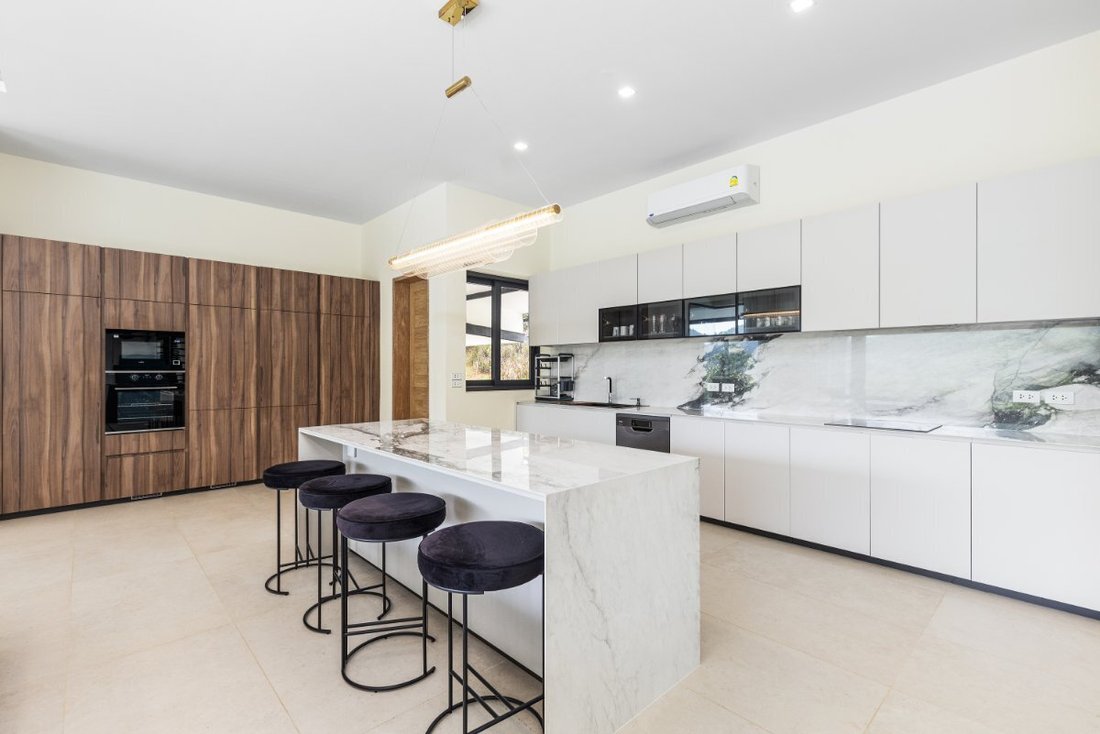 Villa in Si Sunthon, Phuket, Thailand 4 - 15824011