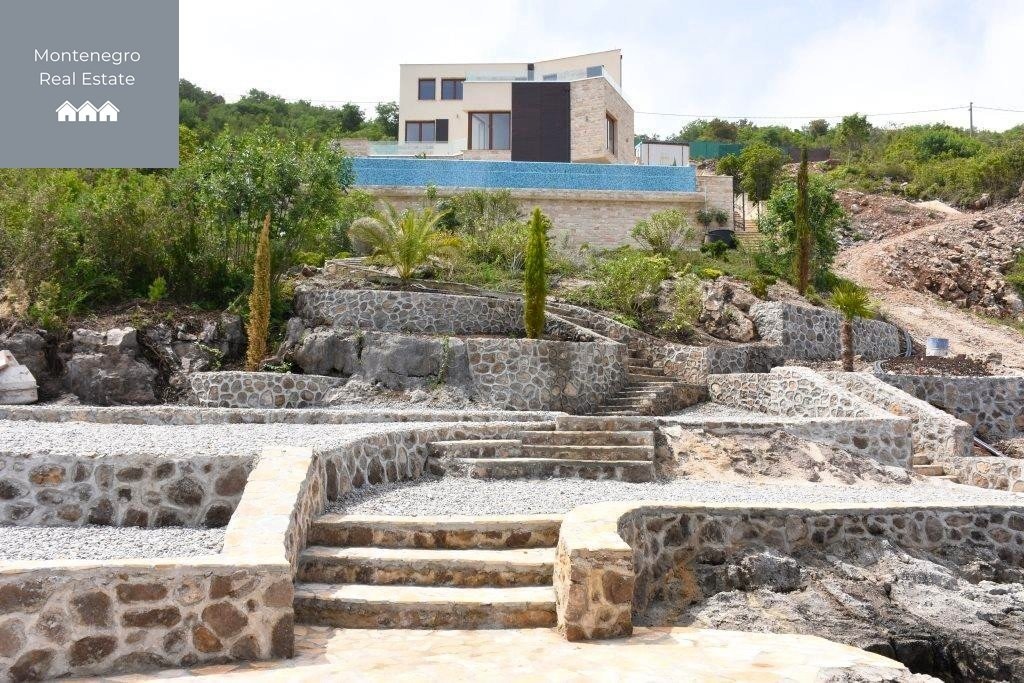 Villa in Krtole, Tivat Municipality, Montenegro 2 - 15824397