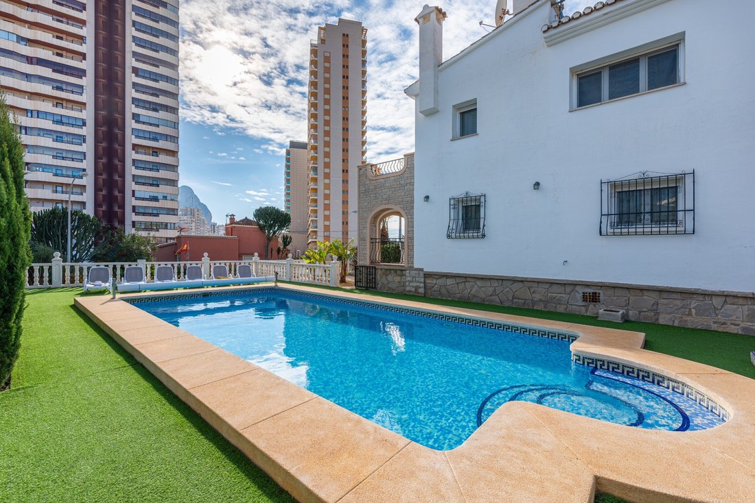 Villa in Calp / Calpe, Valencian Community, Spain 5 - 15824516
