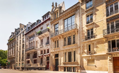 House in Paris, Île-de-France, France 1